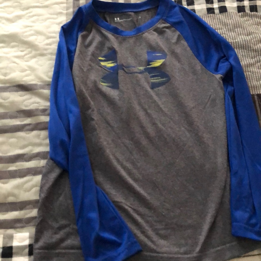 Long-Sleeve Under Armour tee Size (7)